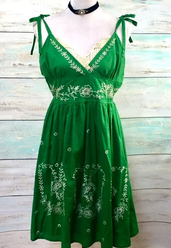 emerald green clothes