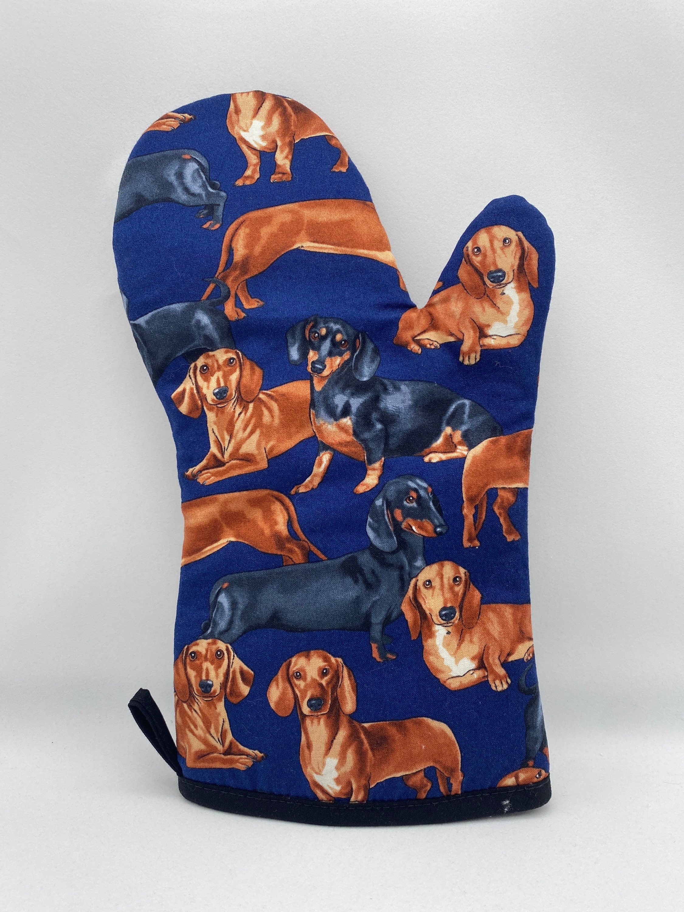  Wiener Dog Fabric Doxie Dachshund Weiner Dog Pet Dogs Oven  Mitts and Potholders (2-Piece Sets) - Kitchen Set with Cotton Heat  Resistant,Oven Gloves for BBQ Cooking Baking Grilling : Home 