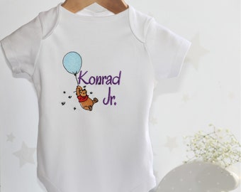 Winnie the Pooh , Personalisierter Baby Body, 100% Baumwolle, bestickter Baby-Grow, Neues Baby Geschenk, Baby Ostern, Baby shower