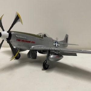 P-51D Mustang -&quot;The Draggin&#39; Lady&quot;  1/48 scale- Built Plastic Scale Model