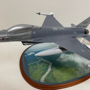 F-16 Viper 175th Fighter Sqdn South Dakota ANG- Detailed Scale Model- 1/48 scale