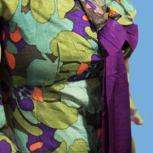 Vintage Bard’s Toronto Bold Floral Jumpsuit Ruffled Collar and Cuffs Purple Green Orange Bright Purple Bow Tie Small 6/8