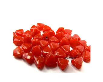 Cherry Red Glass Beads, 30 Piece Red Beads, Fire Engine Red Triangle Beads, Jewelry Making Supplies, Craft Supplies, Destash Beads (G30)