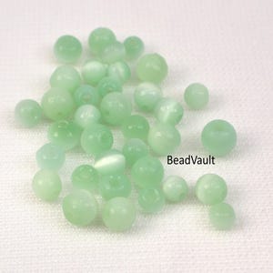 Mint Green Cats Eye Glass Beads, Light Green Beads, Beads For Jewelry Making, 20 Piece Fiber Optic Green Beads, DIY Craft Supplies (G338)