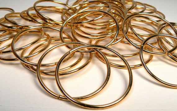 NBEADS 500pcs Stainless Steel Gold Open Jump Rings Connectors Jewelry  Findings for Jewelry Making(4x0.8mm, 2.4mm Inner Diameter) - Beebeecraft.com