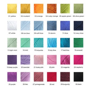 A chart with samples of available colors for stripes of the e-reader case.