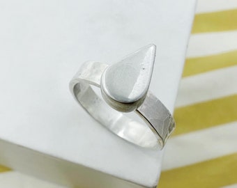 Ashes Tear Drop Capsule Ring