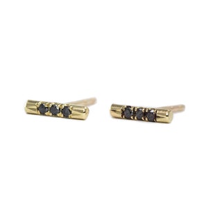 Staafoorbel, staafnagel, 14K kleine oorbel, kleine nagel, gouden stift, drie zwarte diamanten, gouden diamanten steker, sierlijke oorbel, alledaagse oorbel