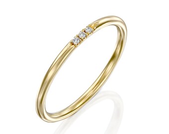 Minimalist Engagement Ring, Diamond Ring, Minimalist Wedding Band, Thin Stacking Ring, Thin Engagement Ring, Diamond Engagement Ring