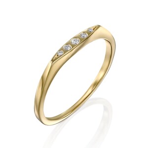 Wedding Band, Delicate Ring, Thin Ring, Minimalist Ring, Tiny Diamond, Stacking Ring, Diamond Band, Solid Gold Ring, Promise Ring For Her