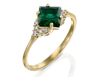 Emerald Ring, Unique Engagement Ring, Handmade, Promise Ring, diamonds, Birthstone Ring, Princess cut emerald ring