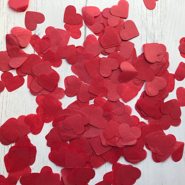 2000 x Red Heart Tissue Paper Table Decoration / Throwing Confetti - Biodegradable / Wedding / Party