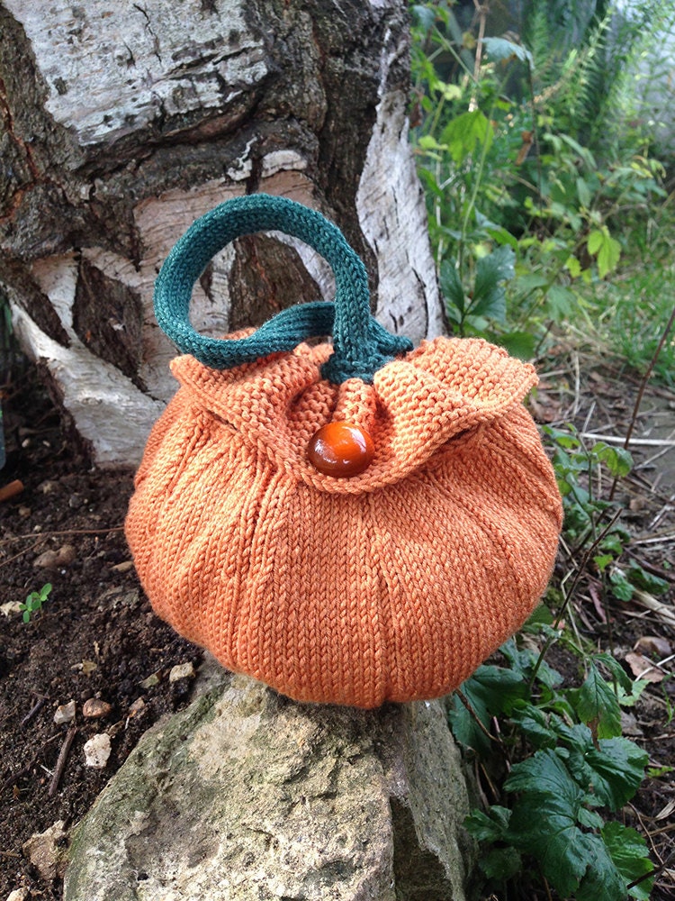 Knitted Pumpkin Bag Pattern. PDF Download to Make Trick or Treat Bag