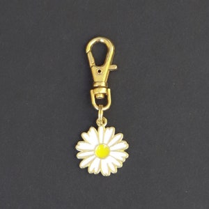 Daisy Zipper Charm-White Enamel-Gold Tone-Irregular Style 4