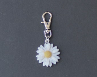 Daisy Zipper Charm-**RESIN-White-Smaller Size