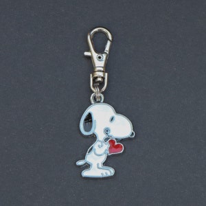 Peanuts-Cartoon Character Zipper Charm with Red Heart-Enamel