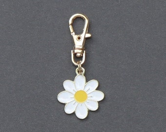 Daisy Zipper Charm-Flower-Zipper Charm-White Enamel-Gold Tone