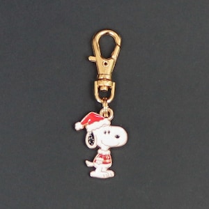 Peanuts-Cartoon-Enamel Zipper Charm-Red Hat and Sweater-Gold-Tone-Style #2-VERY TINY