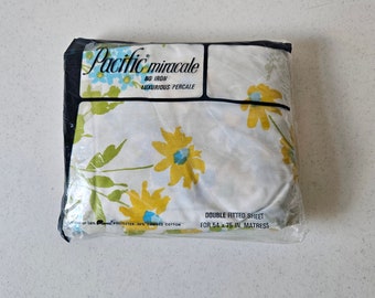 Vintage Floral Sheet Unopened Full Fitted Pacific USA