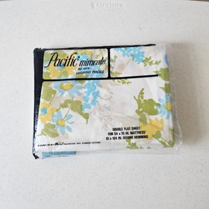 Vintage Floral Sheet Unopened Full Flat Pacific Shadow Flowers USA