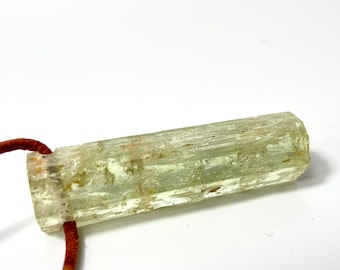 Yellow-green beryl crystal / pendant drilled natural stone untreated