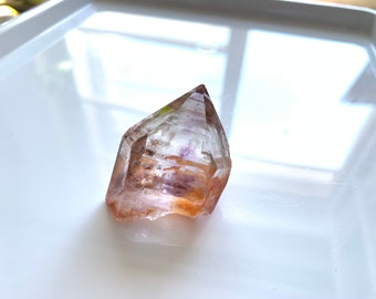 Bergkristall Amethyst Kristall Spitze aus Namibia / Brandberg Amethyst / Collector Piece / MIneralien / Geschenk Deko Heilstein