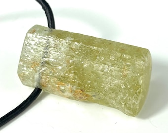 Yellow beryl crystal / pendant drilled natural stone untreated