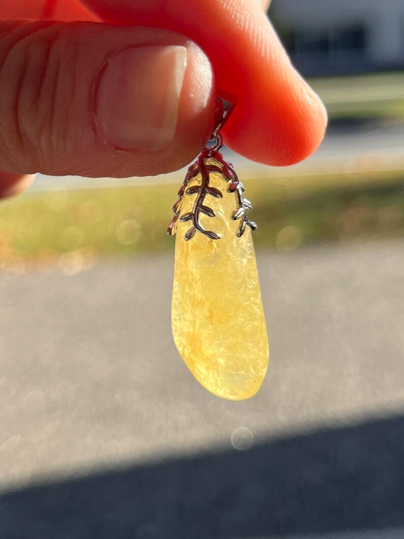 Unisex Rare Polished Agrade Sunshine Yellow Agni Gold Danburite