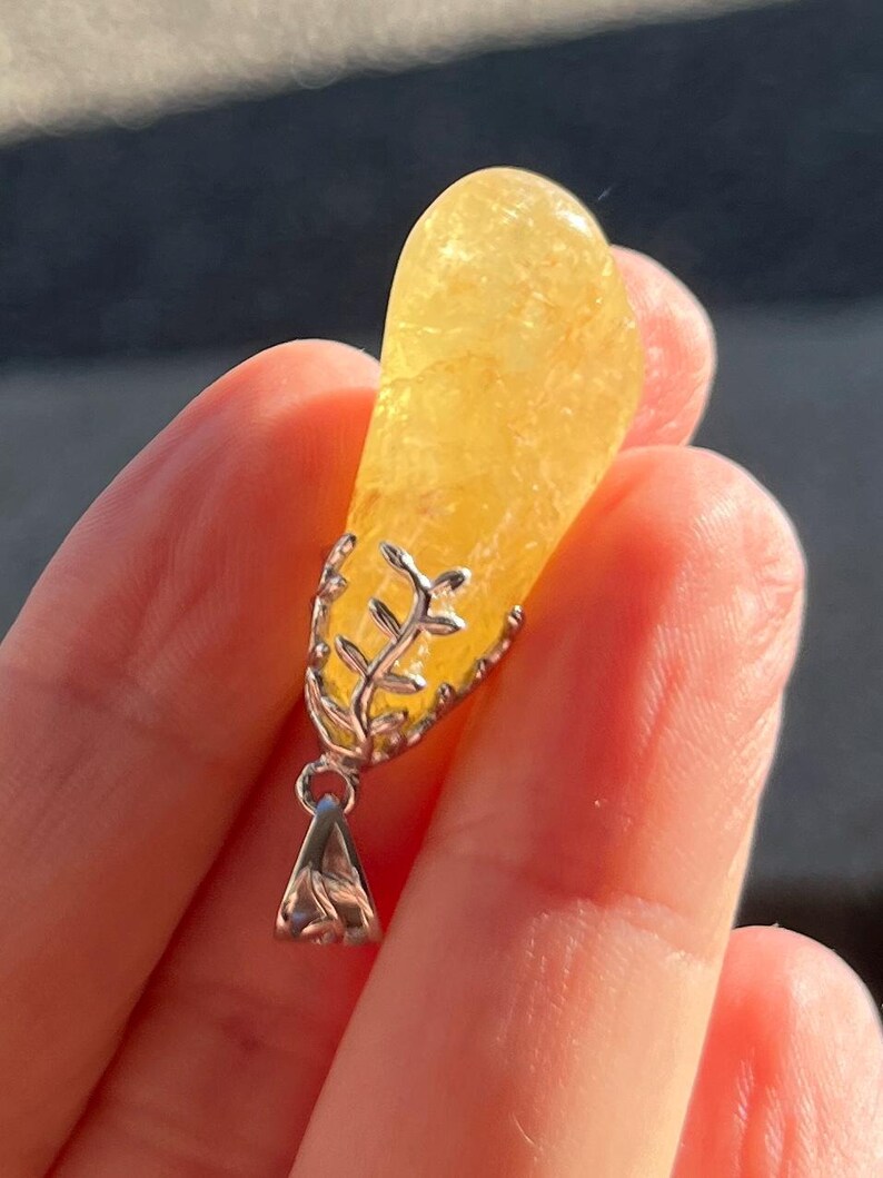 Unisex Rare Polished Agrade Sunshine Yellow Agni Gold Danburite