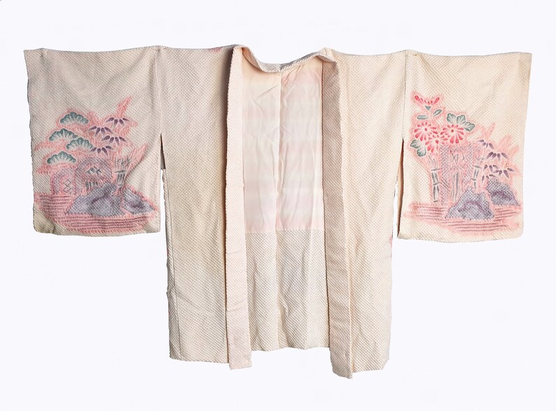 Vintage Japanese silk shibori kimono with landscape scene. Hand dyed cream coloured haori kimono. image 1