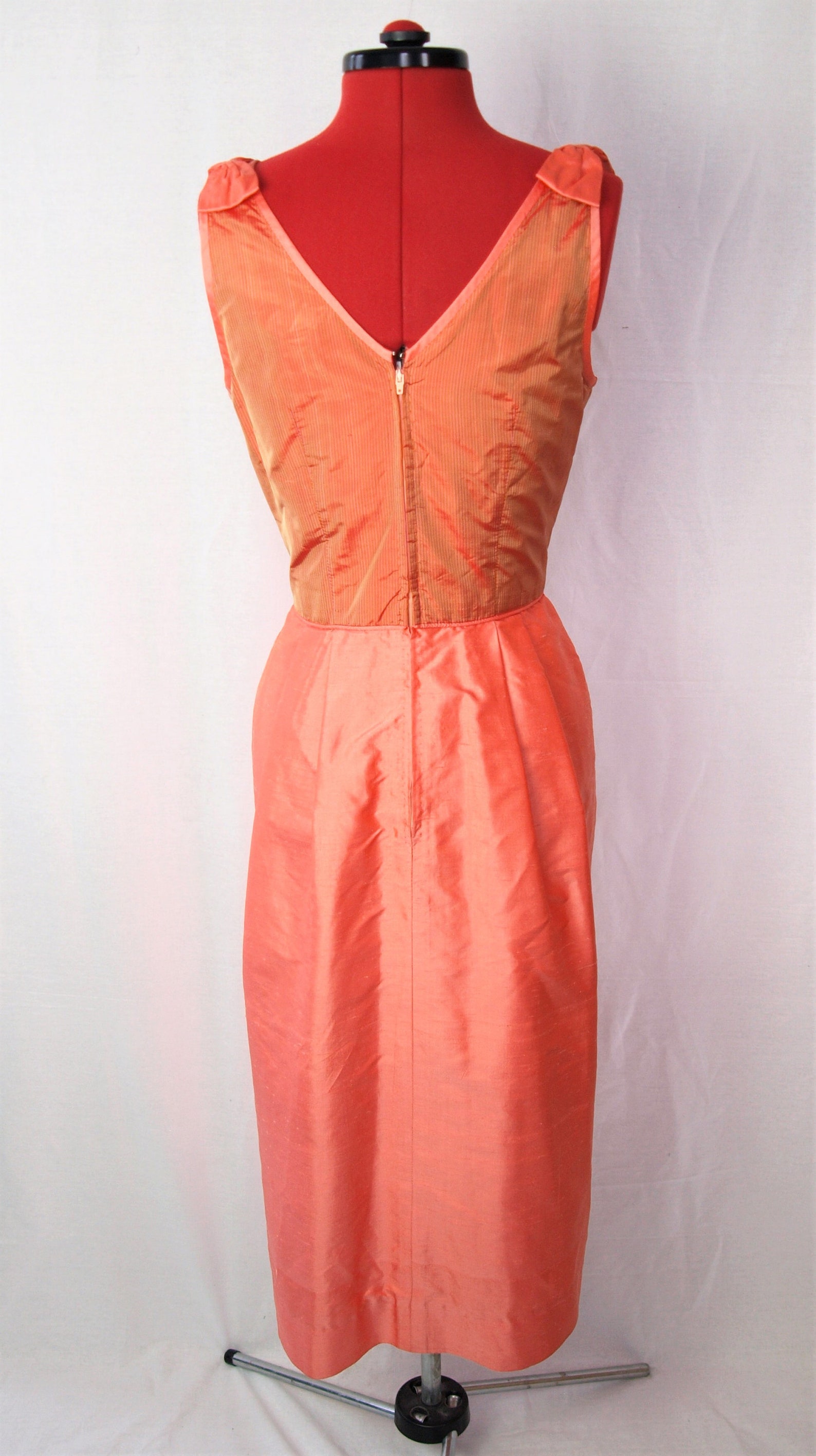 1960s Salmon Pink Silk Wiggle Dress Size UK 12 - Etsy UK