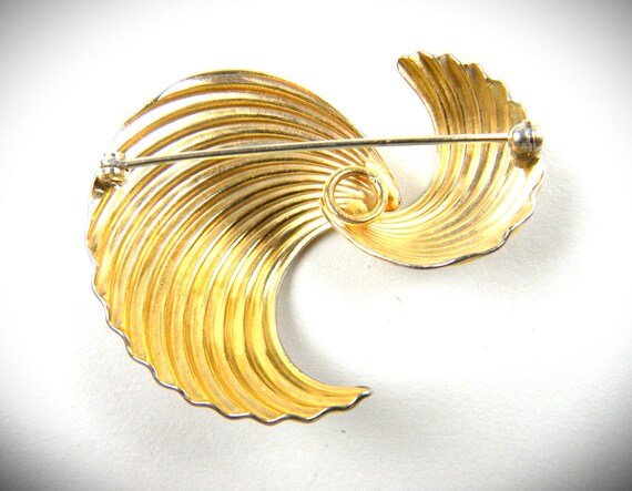 Krementz (Unsigned) Swirl Pin in Original Box - image 2