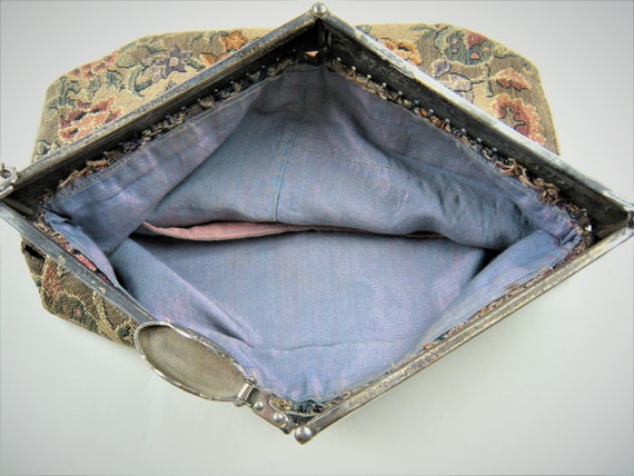1900's Double Hinged Frame Purse with Tapestry Bag - image 3