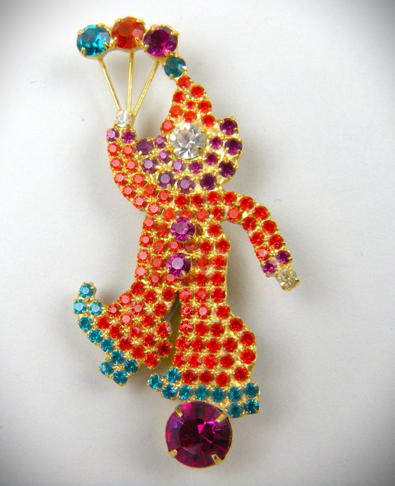 Signed Dorothy Bauer Colorful Clown Brooch