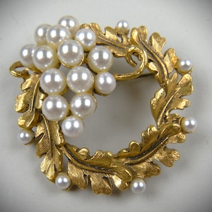 Unusual Design Signed Florenza Brooch with Faux Pearls