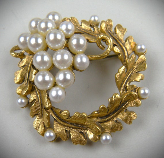 Unusual Design Signed Florenza Brooch with Faux P… - image 1