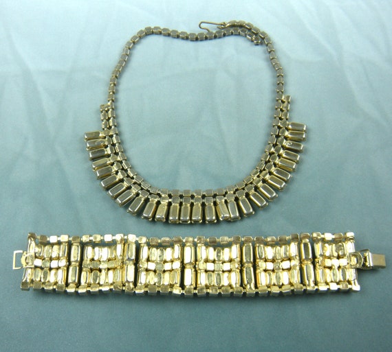 Wonderful Rhinestone Set Bracelet and Necklace Pe… - image 4