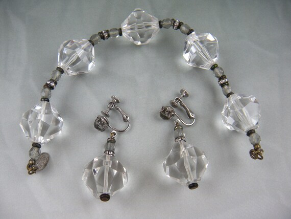 Wonderful Signed Mirian Haskell Lucite Bracelet w… - image 3