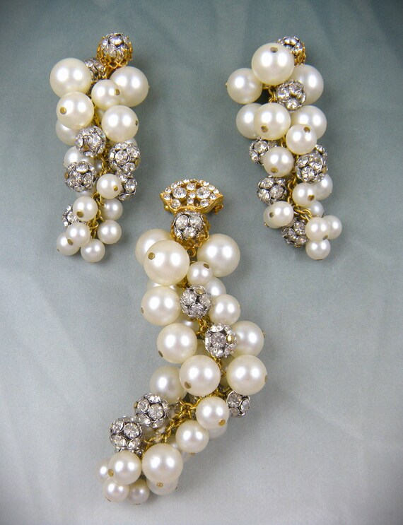 Magnificent Faux Pearl and Rhinestone Set Earring… - image 2