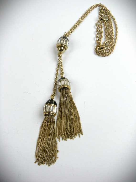 Elegant Charm Necklace with Dangling Chain Detail 