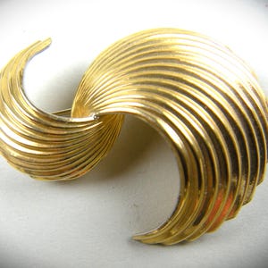 Krementz (Unsigned) Swirl Pin in Original Box