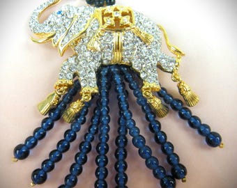 Elizabeth Taylor Clip Earrings: UNUSED, Signed, 22K Gold Cleopatra