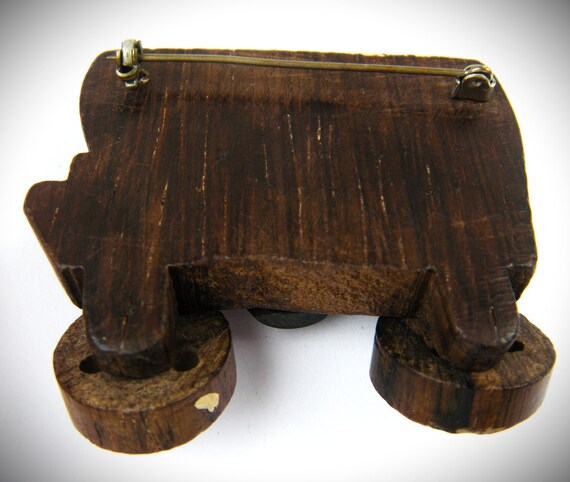 Western Theme Covered Wagon with Moveable Wheels … - image 2