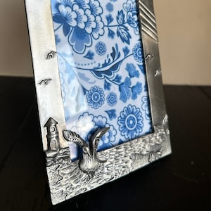 Vintage 4x6 Silver Ocean Beach Nautical Seagull Beachy Seashells Heavy Delicate Picture Frame Photo Pewter Metal desk