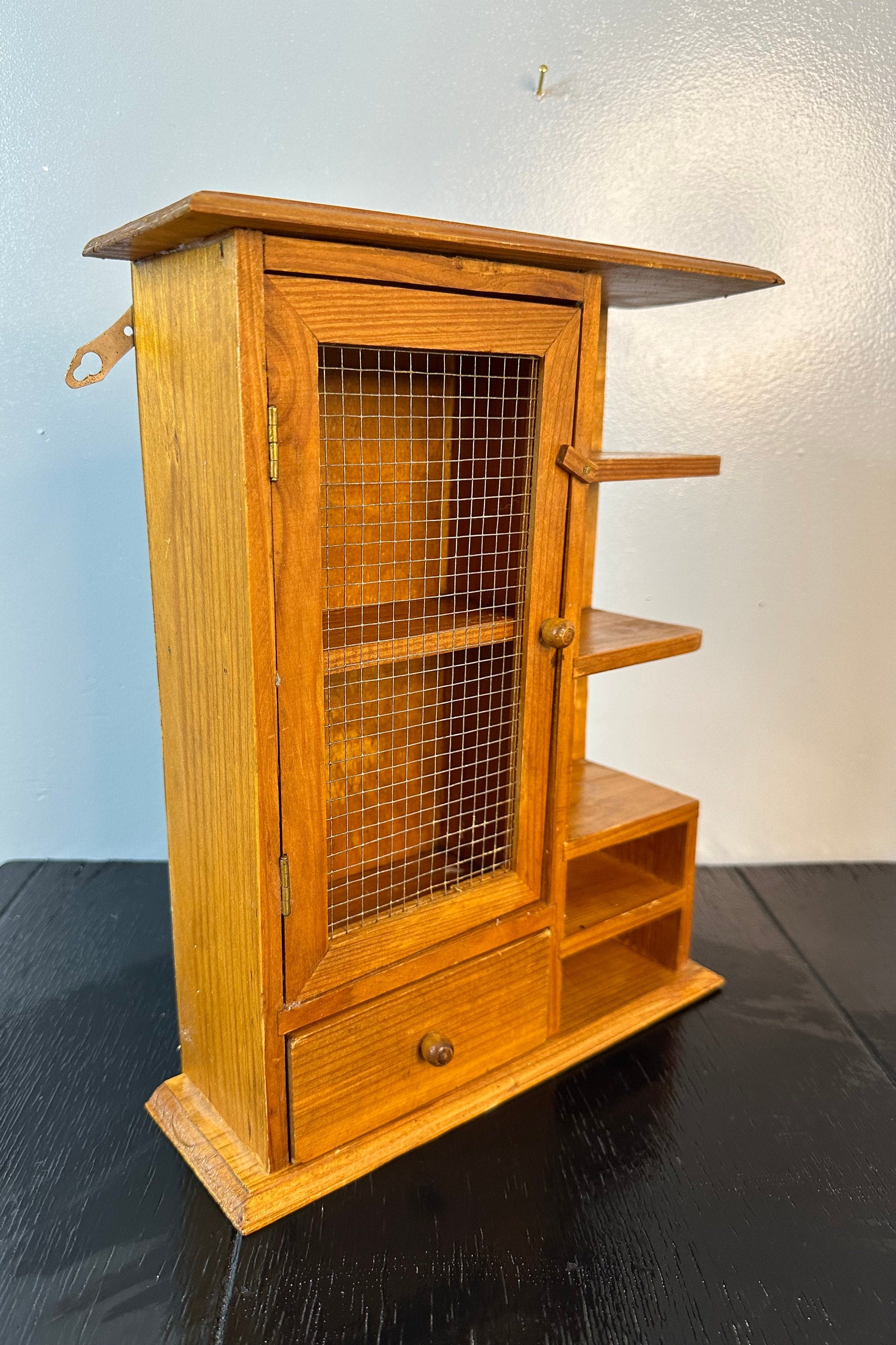 Vintage Light Wood Detailed Primitive Mesh Metal Shelf Vintage Light Wood Detailed Primitive Mesh Metal Shelf