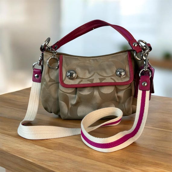 バッグ Coach Poppy Signature Shoulder Bag y2k Vintage Coach Poppy Signature Sateen Groovy Shoulder Bag Khaki