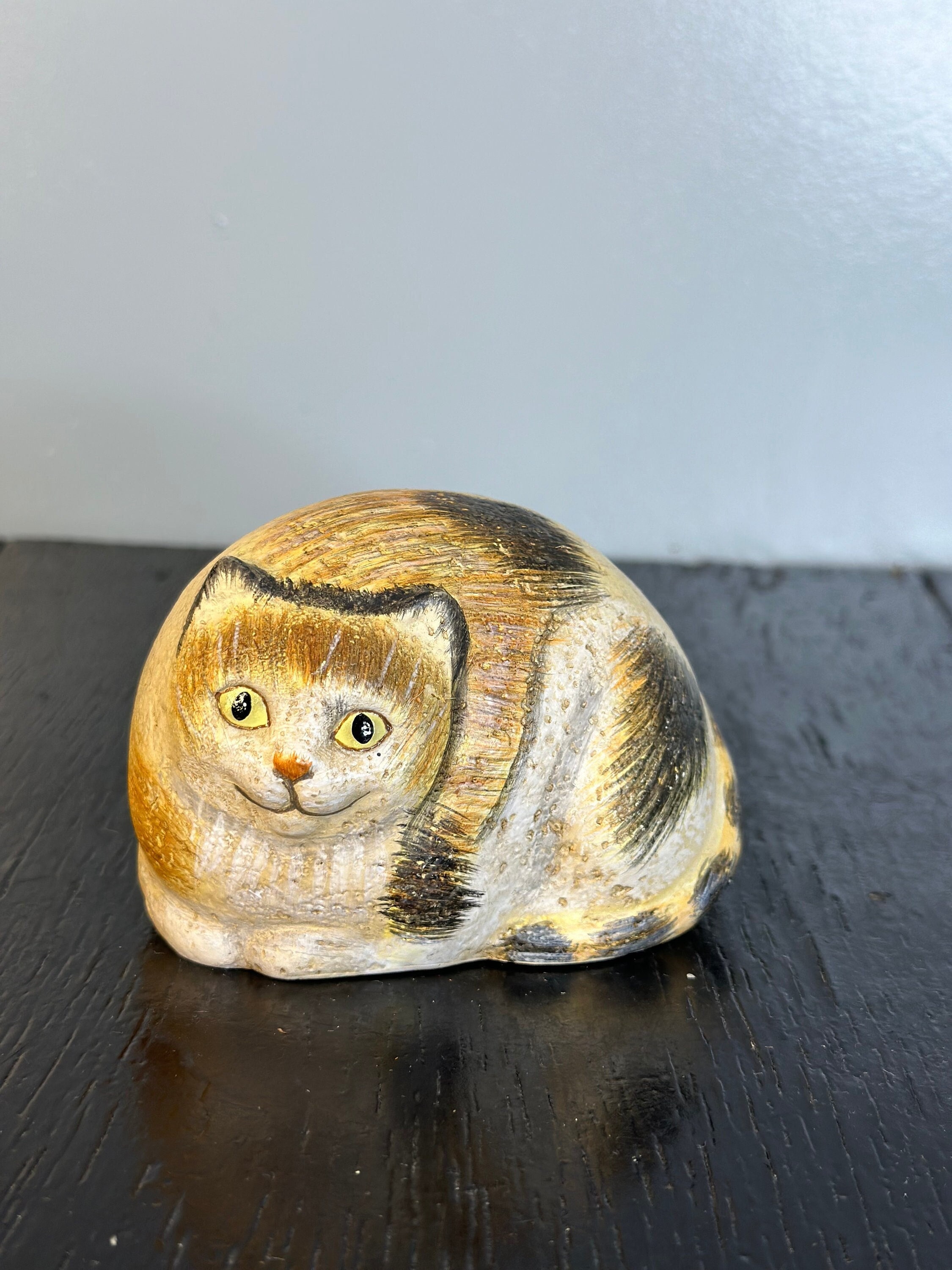 Big Eye Cat Figurine - Etsy Big Eye Cat Figurine - Etsy