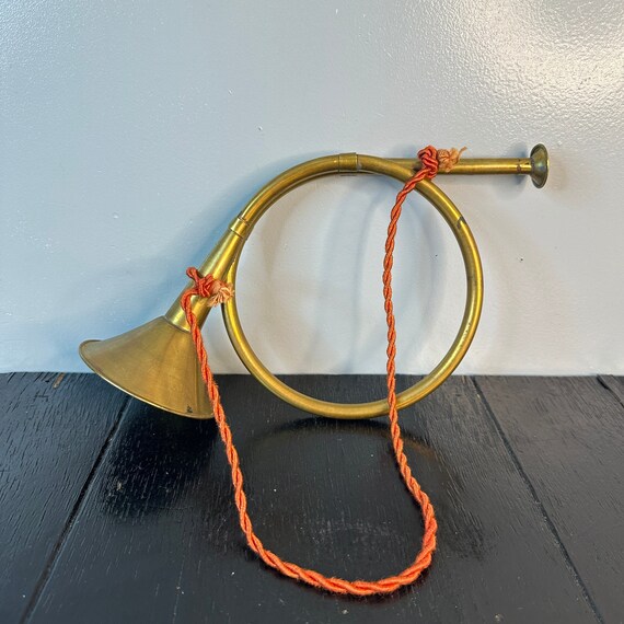 Classic Brass Vintage Trumpet Taxi Horn – 16 Inch – Decorative Or Working Horn