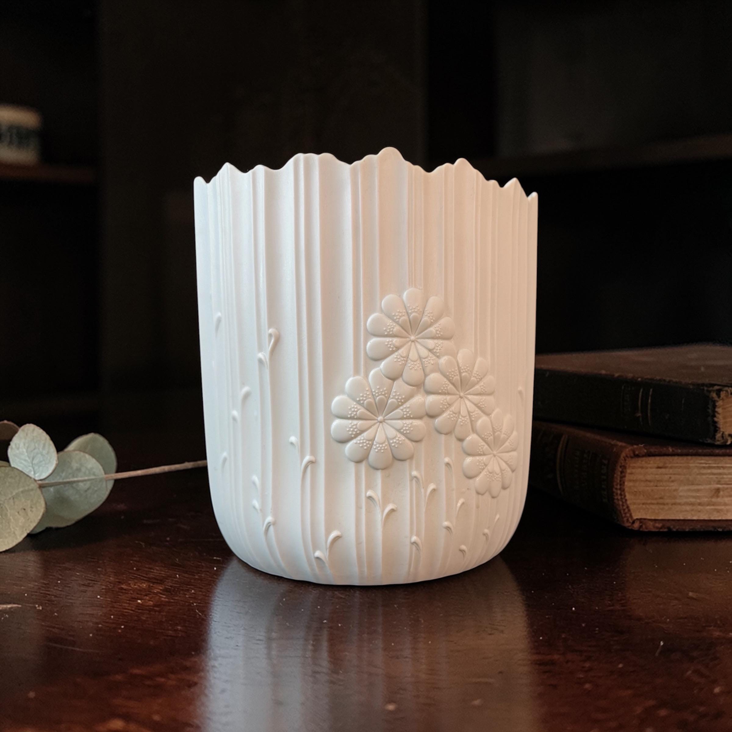 Kaiser Germany M. Frey Vase - Etsy