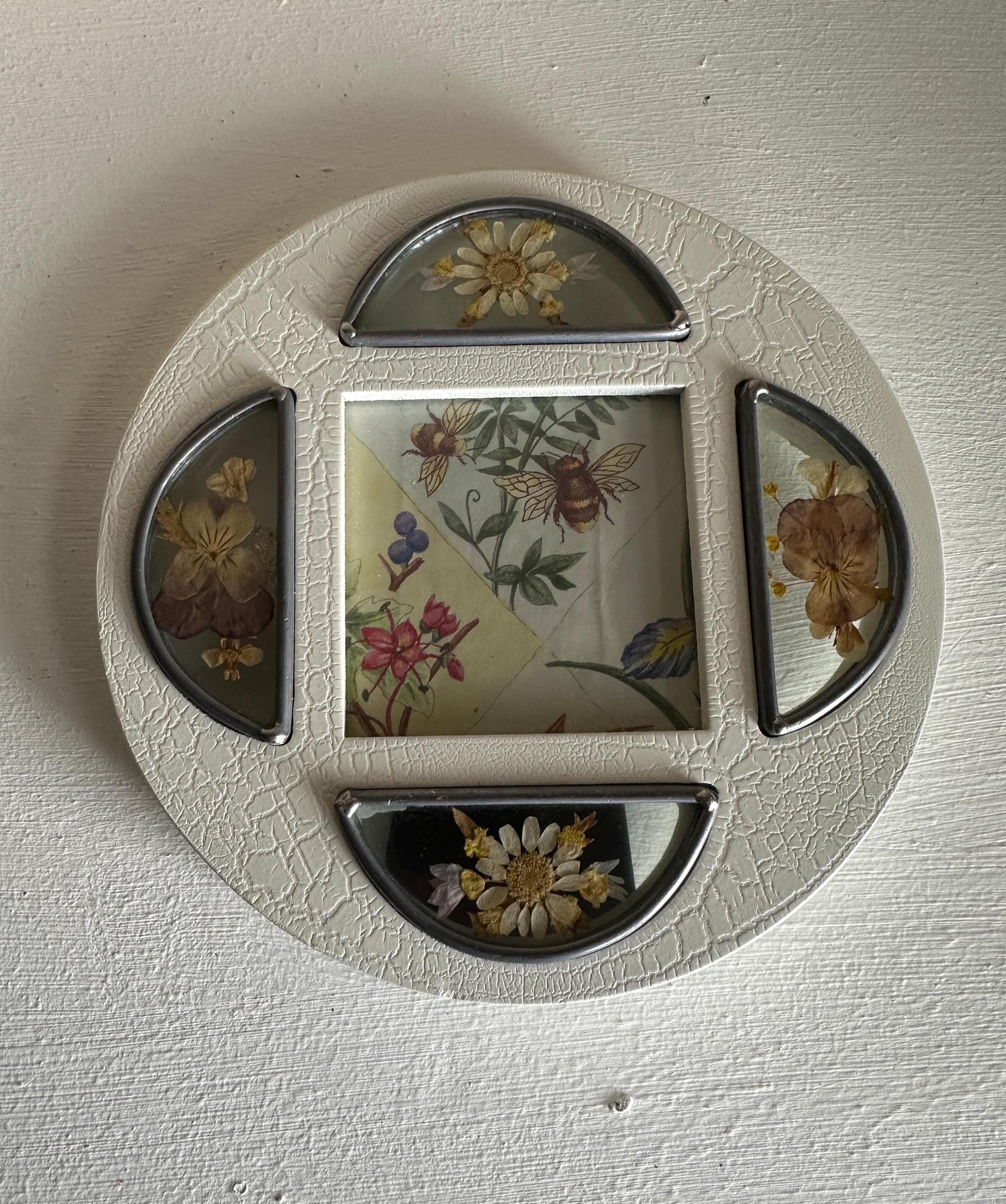 Vintage Round Pressed Flowers Botanical Ditsy 3x3 Silver White Flower ...